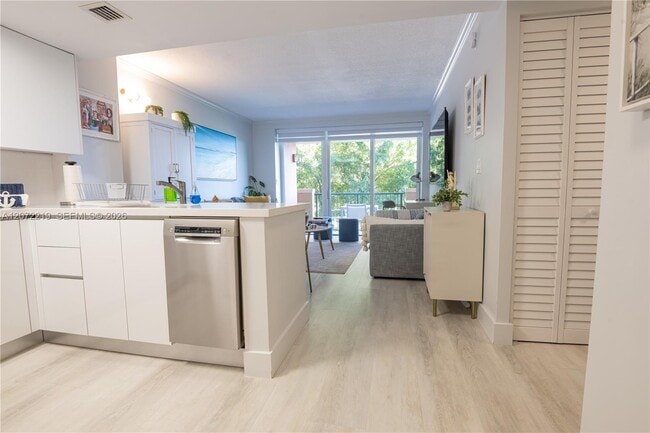 property at 2951 S Bayshore Dr