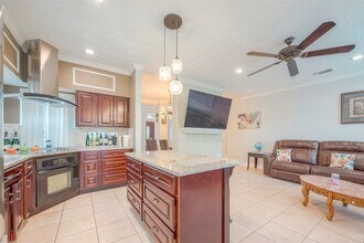 5439 Fern Park Dr in Humble, TX - Building Photo - Building Photo