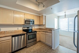 4925 E Desert Cove in Scottsdale, AZ - Building Photo