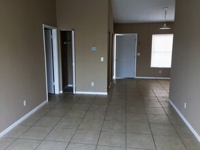 2536 Woodgate Blvd in Orlando, FL - Building Photo - Building Photo