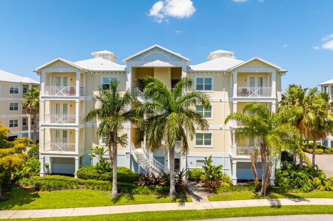 Palma Sola Bay Club in Bradenton, FL - Foto de edificio - Building Photo