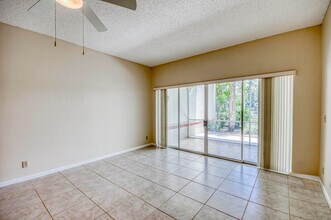 106 Cypress Point Dr in Palm Beach Gardens, FL - Building Photo - Building Photo