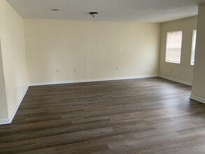 229 Mimosa Dr in Palatka, FL - Building Photo - Building Photo
