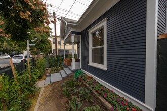532 W 5th St in Long Beach, CA - Building Photo - Building Photo