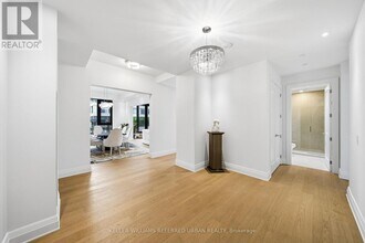 2 Forest Hill Rd in Toronto, ON - Building Photo - Building Photo