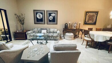 6165 Sunny Pointe Cir in Delray Beach, FL - Building Photo - Building Photo