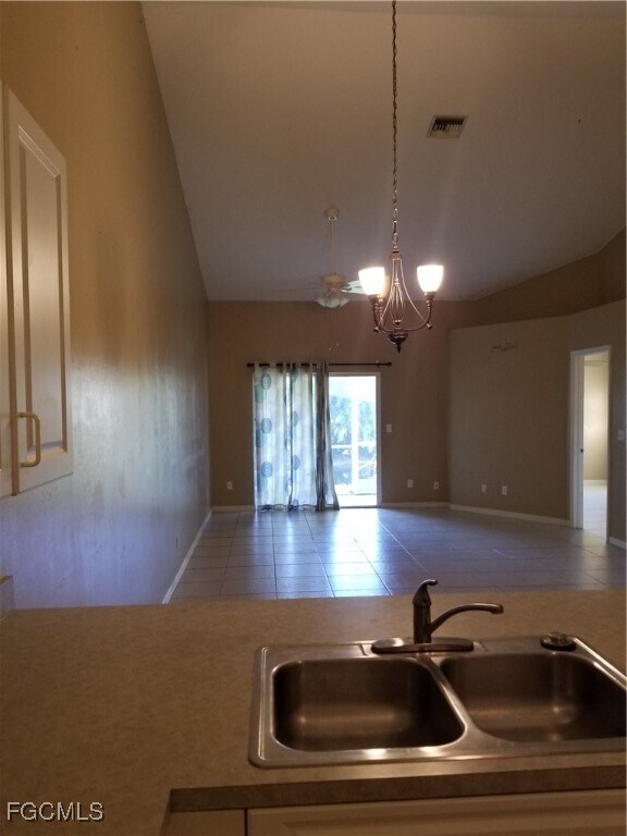 2126 NE 6th St in Cape Coral, FL - Building Photo - Building Photo