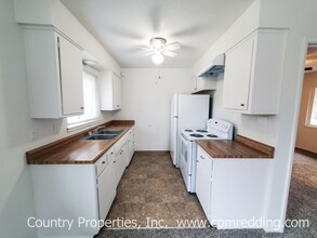 1526 Chestnut St in Redding, CA - Building Photo - Building Photo
