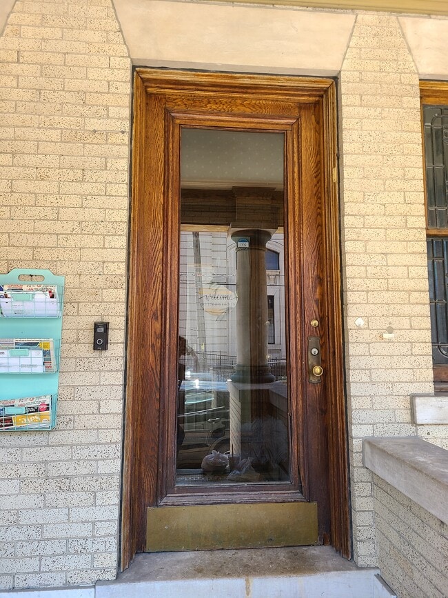 109 E North St, Unit 1 in New Castle, PA - Foto de edificio - Building Photo