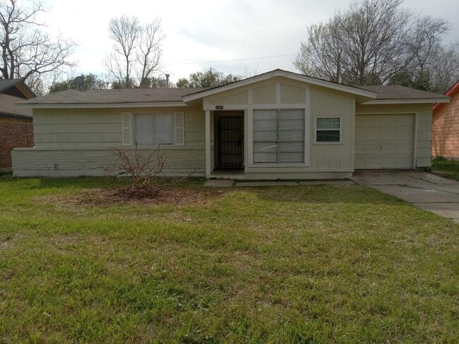 9306 St Lo Rd in Houston, TX - Foto de edificio - Building Photo