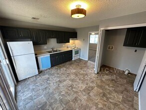 4715 Switzer Rd in Merriam, KS - Building Photo - Building Photo