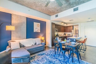 914 N 4th St in Phoenix, AZ - Building Photo