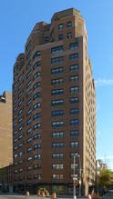 46 Eighth Ave in New York, NY - Foto de edificio - Building Photo