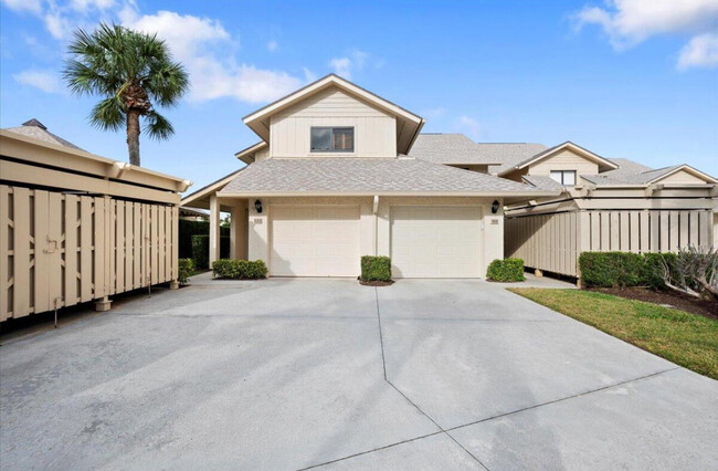 17053 Waterbend Dr in Jupiter, FL - Building Photo - Building Photo
