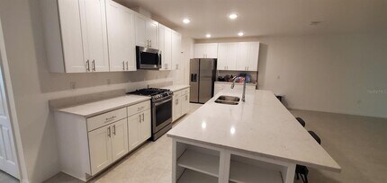 1151 Oak Bluff Dr in Davenport, FL - Building Photo - Building Photo