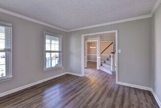 106 Sir John Way in Seaford, VA - Building Photo - Building Photo