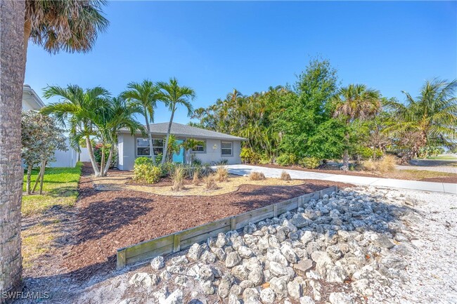 736 94th Ave N in Naples, FL - Building Photo - Building Photo