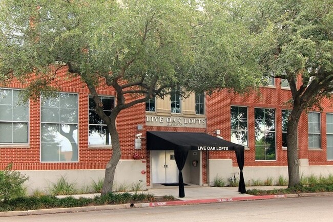 property at 1312 Live Oak St