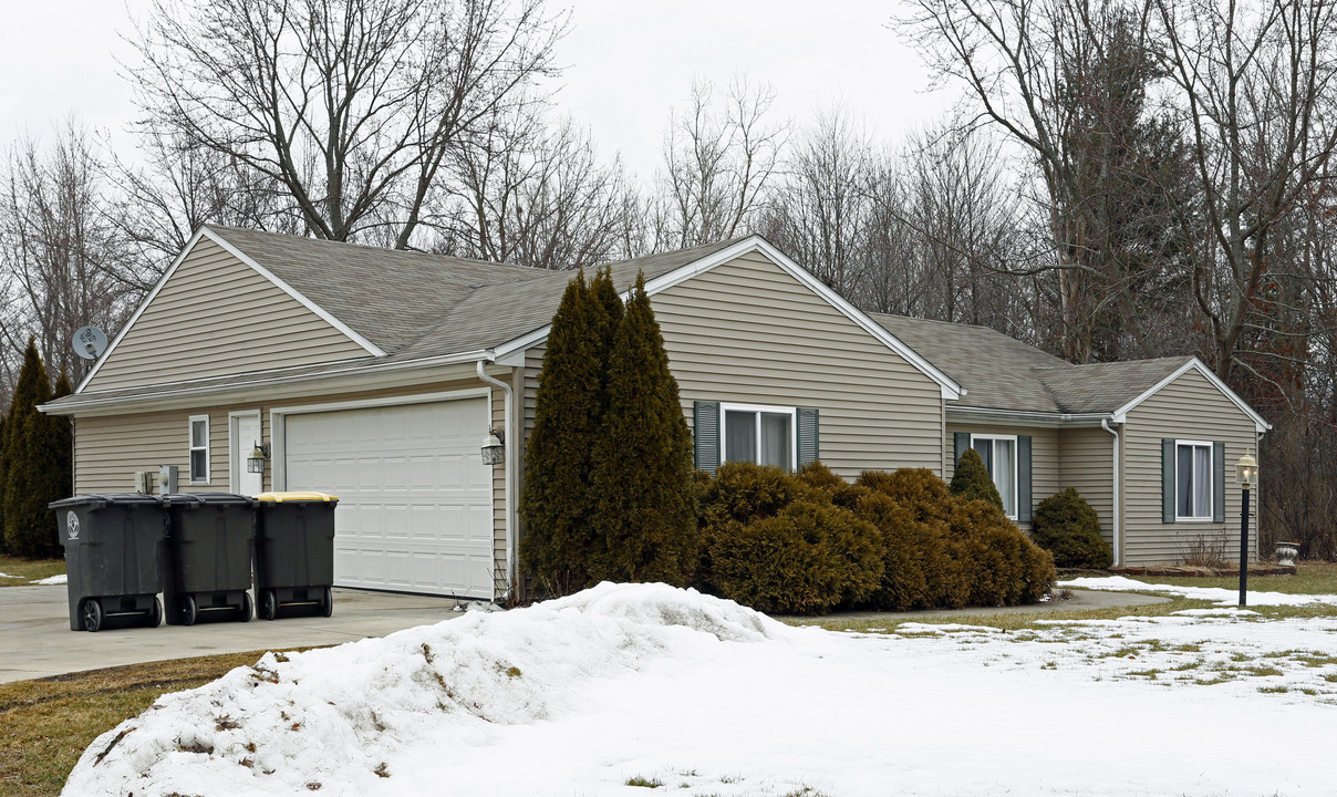 Geoffrey's House in Fort Wayne, IN - Building Photo