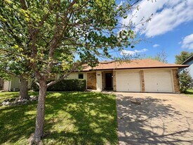 11600 Elk Park Trail in Austin, TX - Building Photo