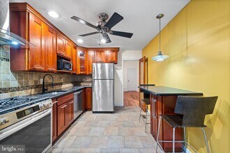 1114 Snyder Ave in Philadelphia, PA - Building Photo - Building Photo