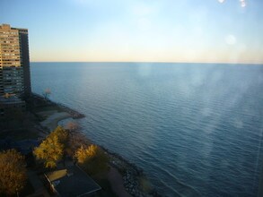 6171 N Sheridan Rd in Chicago, IL - Foto de edificio - Building Photo