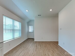 1911 Ballesteros St in Crosby, TX - Building Photo - Building Photo