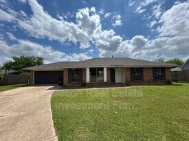 5410 Mary Dr in Bossier City, LA - Building Photo