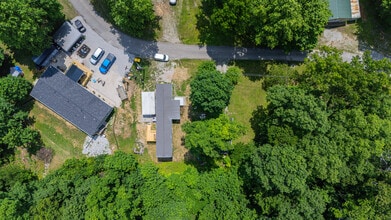 220 Lakeshore Dr in Mammoth Cave, KY - Building Photo - Building Photo