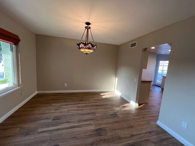 40034 Village 40 in Camarillo, CA - Building Photo - Building Photo