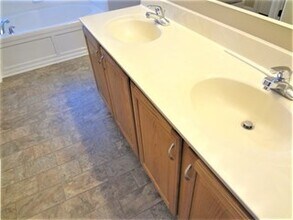 12296 Slate Dr in Fishers, IN - Building Photo - Building Photo