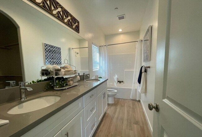 4304 Sun Orchard Dr in Bakersfield, CA - Building Photo - Building Photo