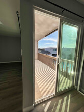 285 Moss St in Chula Vista, CA - Foto de edificio - Building Photo
