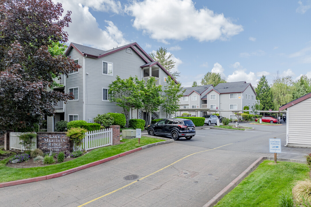 Lake Meridian Ridge Condominiums in Kent, WA - Building Photo