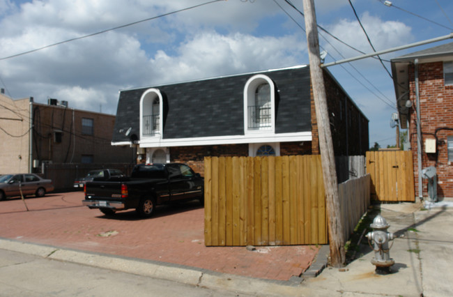 4209 Yates St in Metairie, LA - Foto de edificio - Building Photo