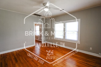 657 E Lincoln Rd in Alcoa, TN - Building Photo - Building Photo