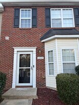 3005 Windsor Creek Way in Greensboro, NC - Building Photo