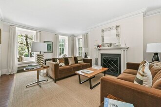 17 Farrar St in Cambridge, MA - Building Photo - Building Photo