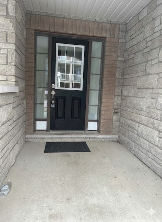 90 Fruitvale Cir in Brampton, ON - Building Photo - Building Photo