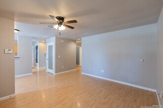 3727 Aragon Dr in San Antonio, TX - Building Photo - Building Photo