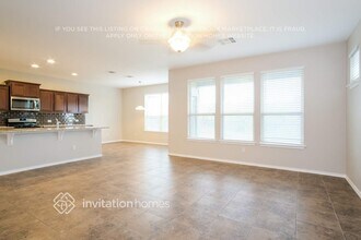 3651 Sandy Brook Dr in Round Rock, TX - Building Photo - Building Photo