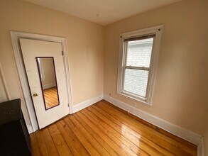 11 Clarendon Ave, Unit 2 in Somerville, MA - Building Photo - Building Photo
