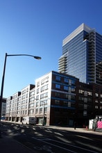 Northside Piers in Brooklyn, NY - Foto de edificio - Building Photo