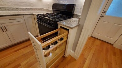 9 Loring St in Belmont, MA - Building Photo - Building Photo