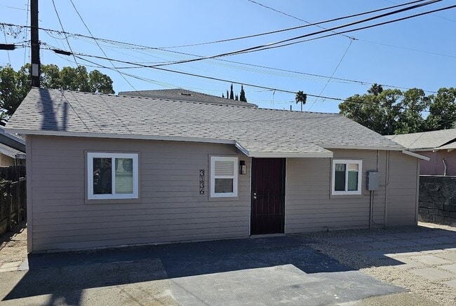3136 Casitas Ave in Los Angeles, CA - Building Photo - Building Photo