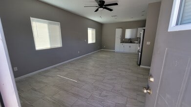 1334 W Talisman St in Tucson, AZ - Building Photo - Building Photo