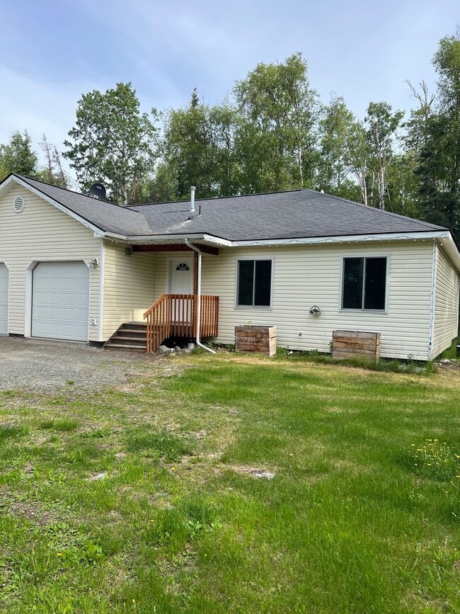 2650 N Tamar Rd in Wasilla, AK - Building Photo - Building Photo