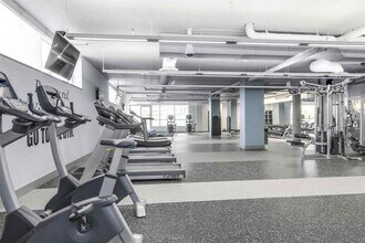 112 13th St E in North Vancouver, BC - Building Photo - Building Photo