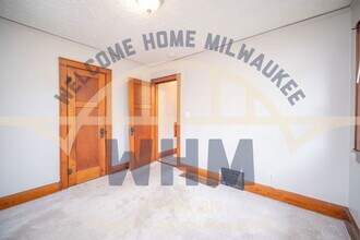 2904 N 55th St in Milwaukee, WI - Building Photo - Building Photo