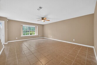 6710 Biggs Ct in Houston, TX - Foto de edificio - Building Photo